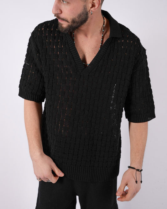 T-shirt Scollo V JUST WEST nera traforata