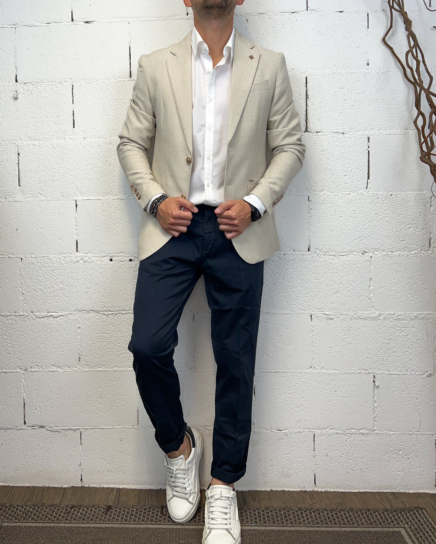 OUTFIT 1 - Chino blu Over-D / Camicia Gianni Lupo / Giacca Gianni Lupo