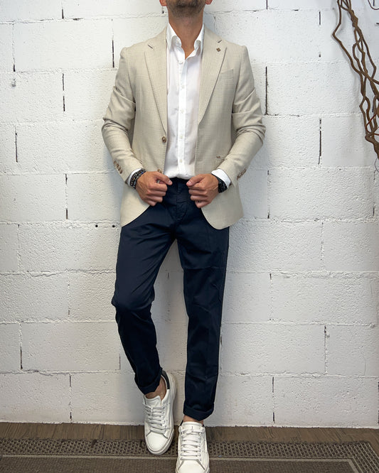 OUTFIT 1 - Chino blu Over-D / Camicia Gianni Lupo / Giacca Gianni Lupo